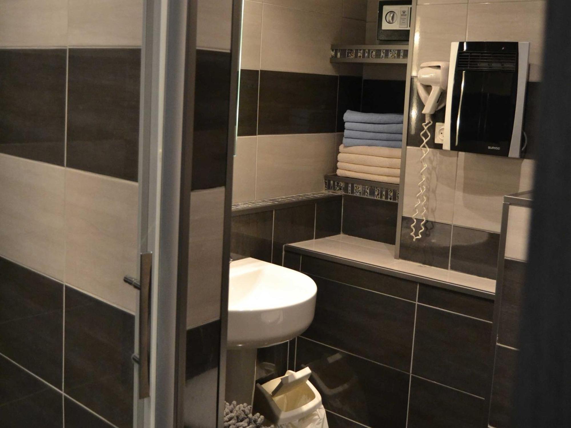 Le Dauphin Bleu Hotel Saintes-Maries-de-la-Mer Kamer foto
