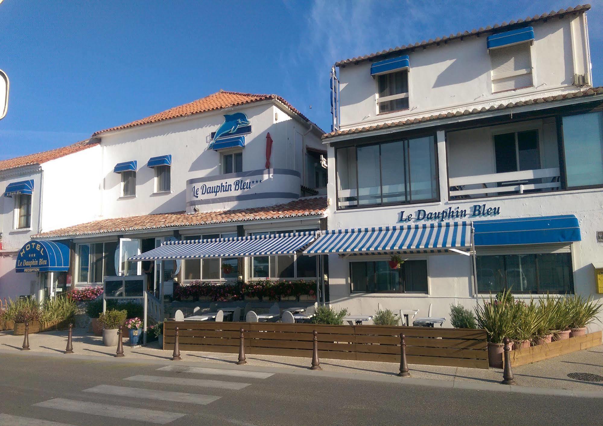 Le Dauphin Bleu Hotel Saintes-Maries-de-la-Mer Buitenkant foto
